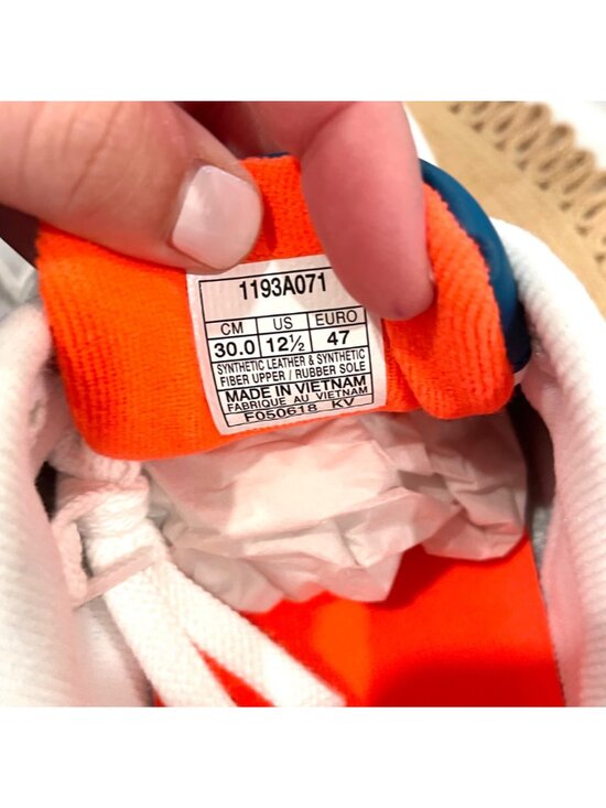 NWT Asics Tiger Men Gel-Saga White / Flash Coral Sneakers Size Men\'s 12.5 main image 8